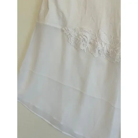 AKEMI + KIN Anthropologie Floral Embellished Women's Sz L White T-Shirt Top NWT - Picture 7 of 16